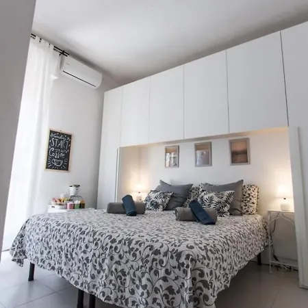 Apartment Relaxing Modern With Private Bathroom *