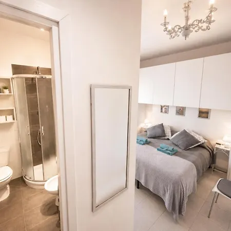 Private With Independent Entrance, 5 Min Walk To Alghero